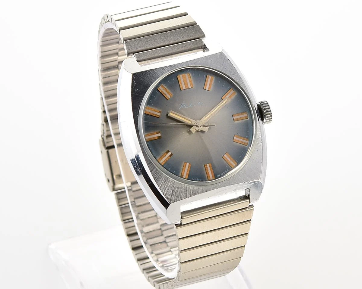 Excellent Soviet Raketa vintage mechanical wristwatch