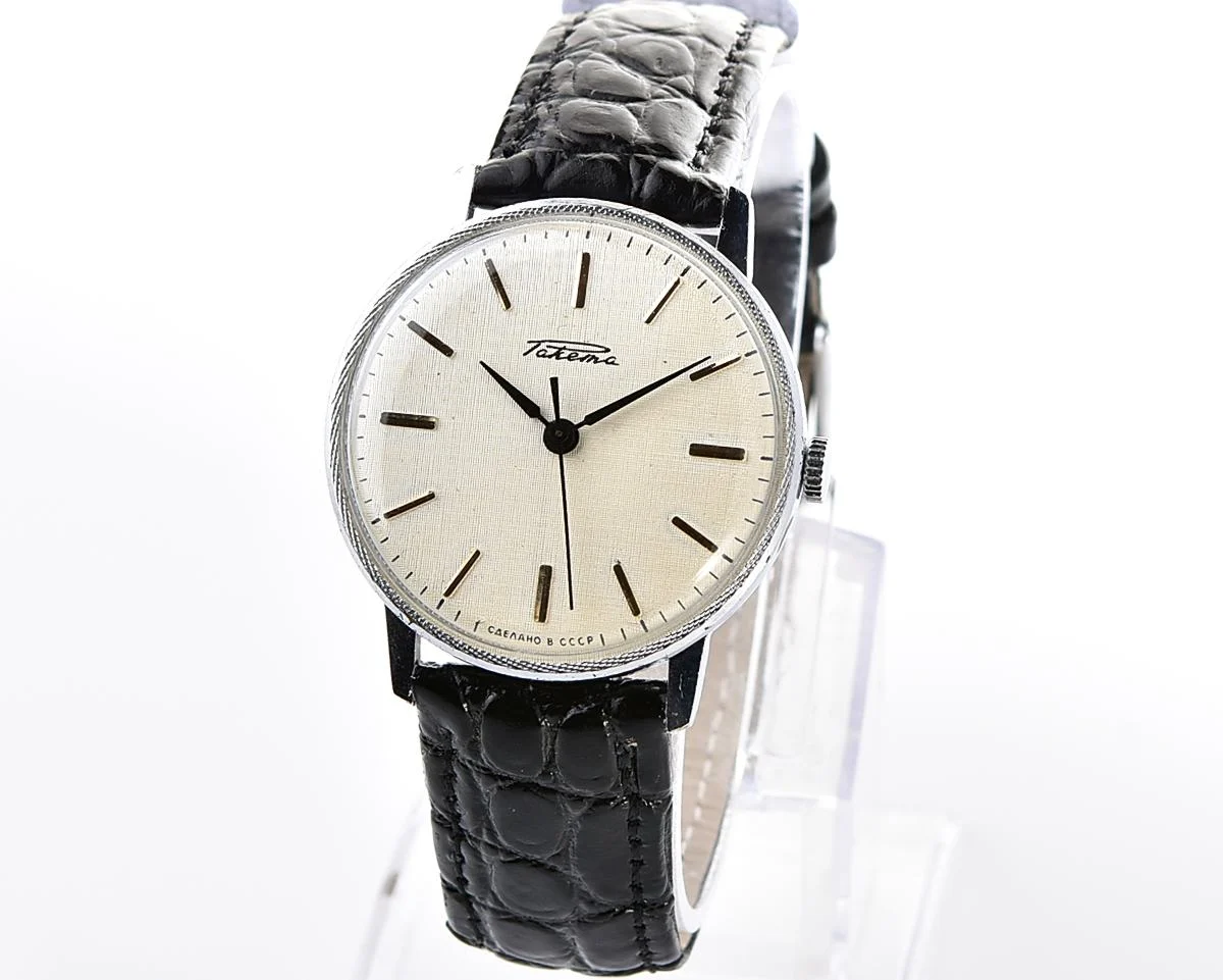 Soviet Raketa elegant vintage mechanical wristwatch