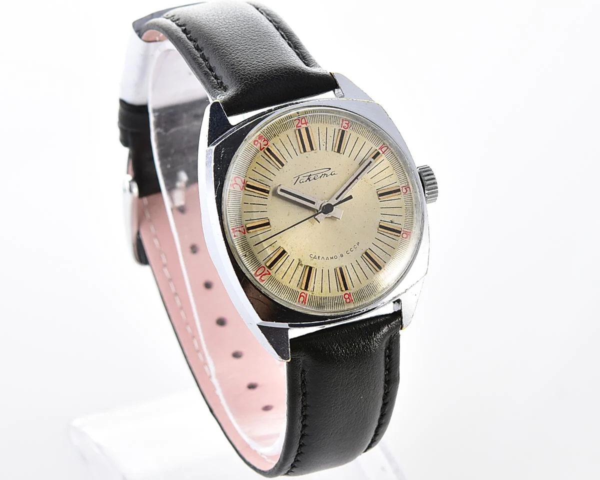 Soviet Raketa vintage mechanical watch with antimagnetic movement 2610!
