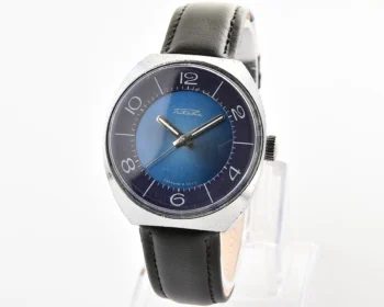 Excellent Soviet Raketa vintage mechanical watch with bi-color dial