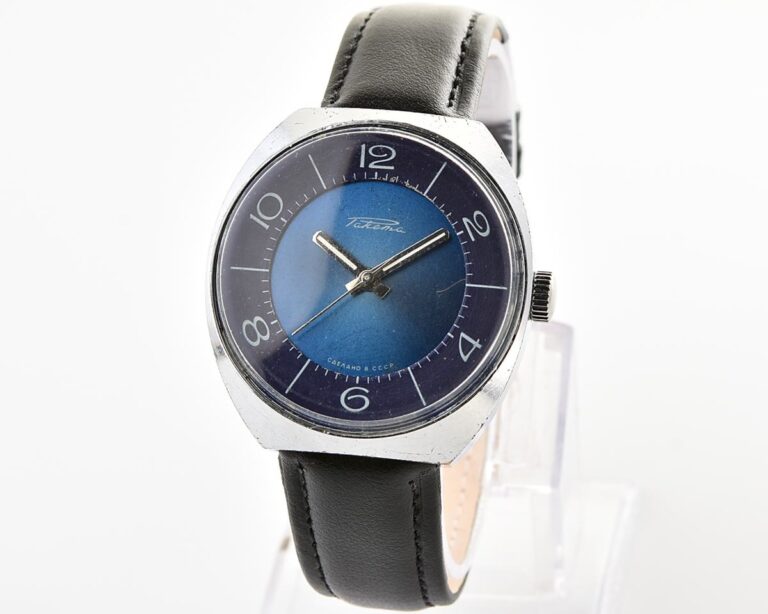 Excellent soviet Raketa vintage mechanical watch with bi-color dial
