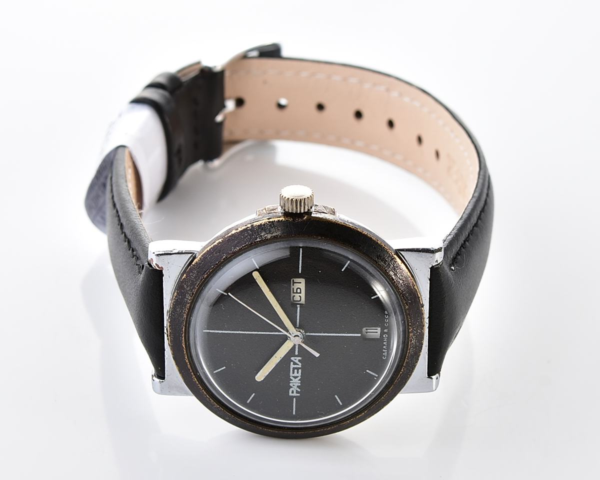 RAKETA vintage mechanical wristwatch with double calendar