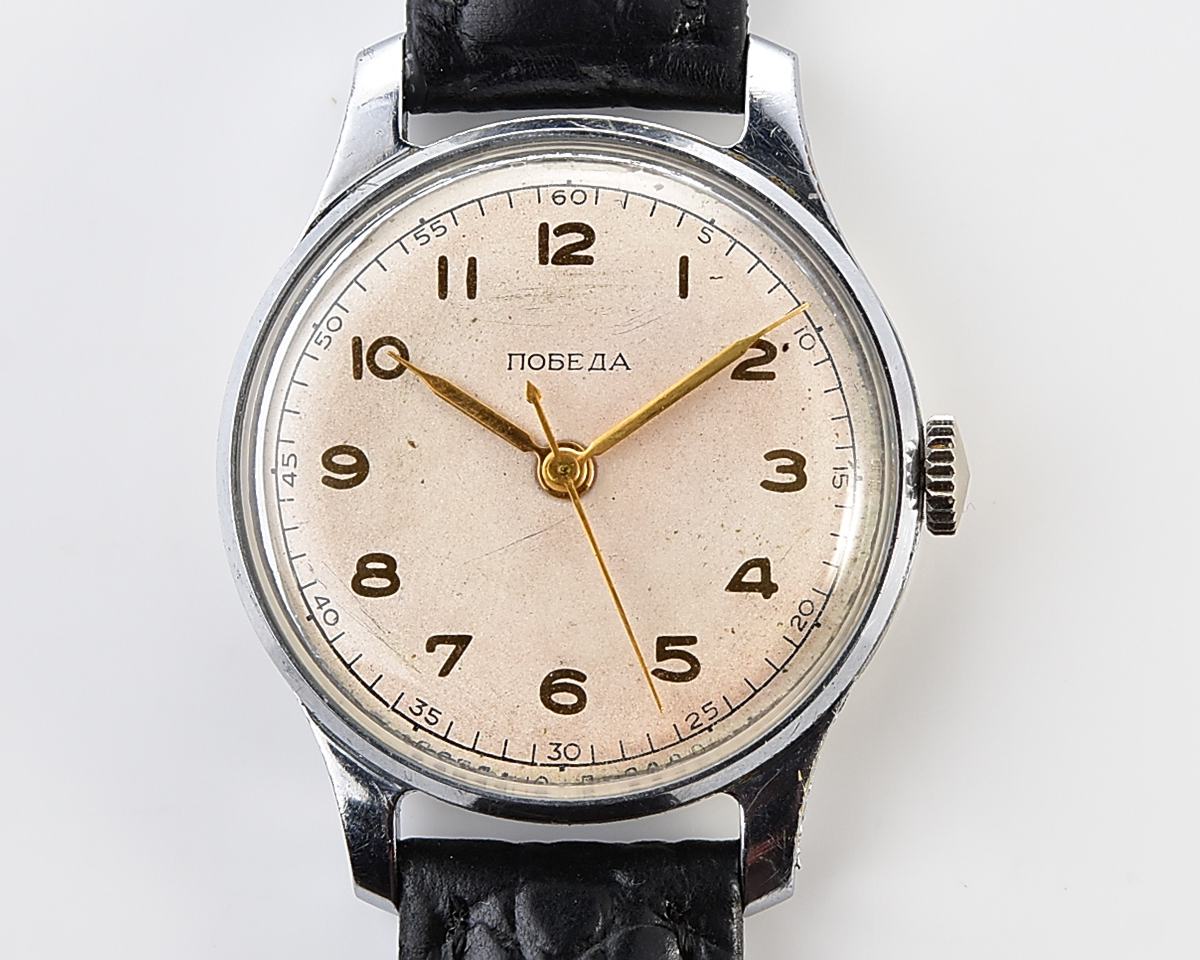 Vintage soviet POBEDA watch with central second hand, from 1950s, 1MChZ factory