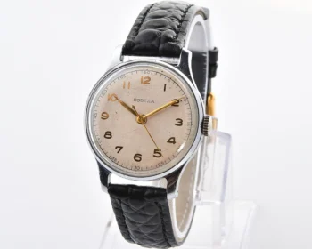 Vintage Soviet Pobeda watch with central second hand, from 1950s, 1MChZ factory