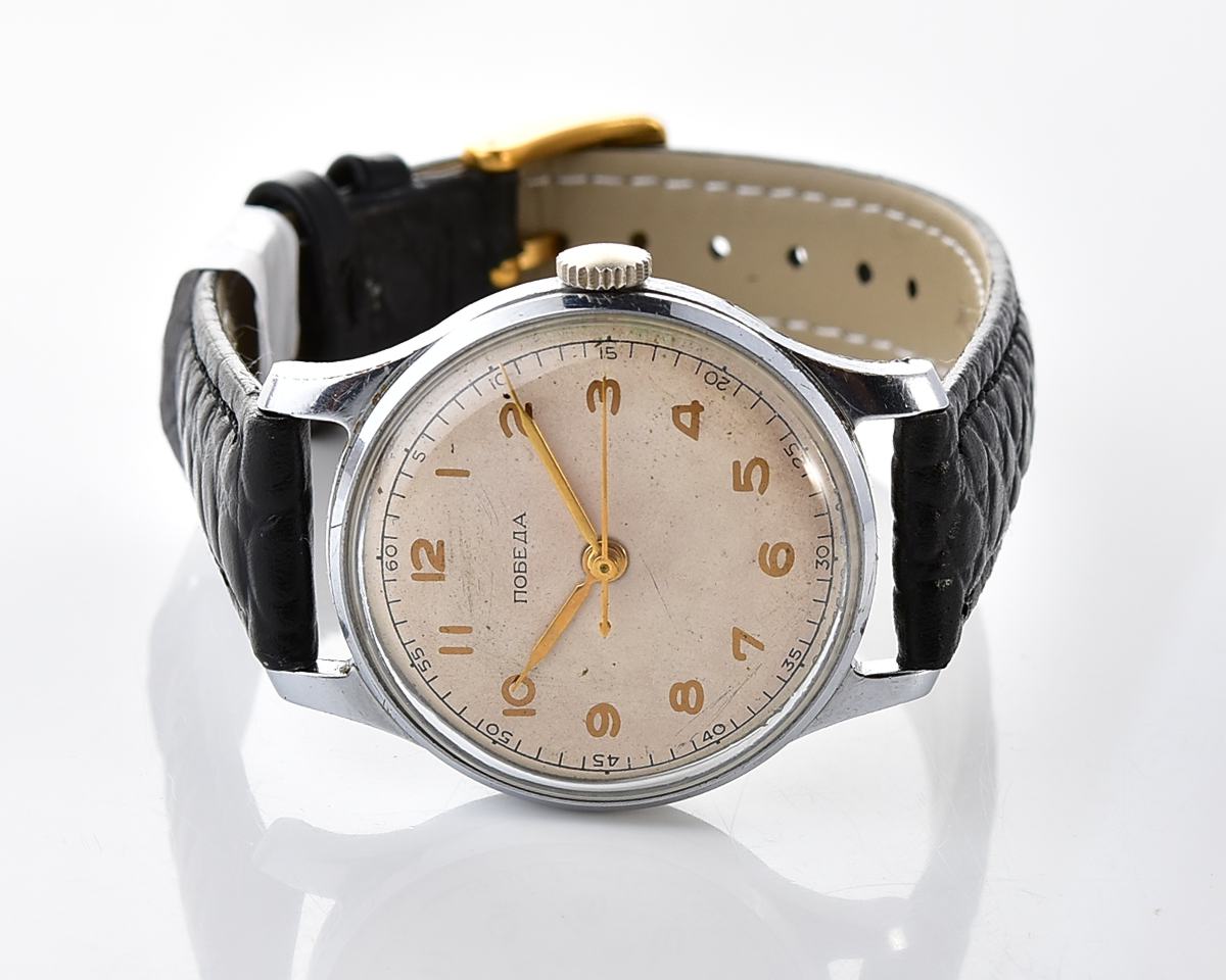 Vintage soviet POBEDA watch with central second hand, from 1950s, 1MChZ factory