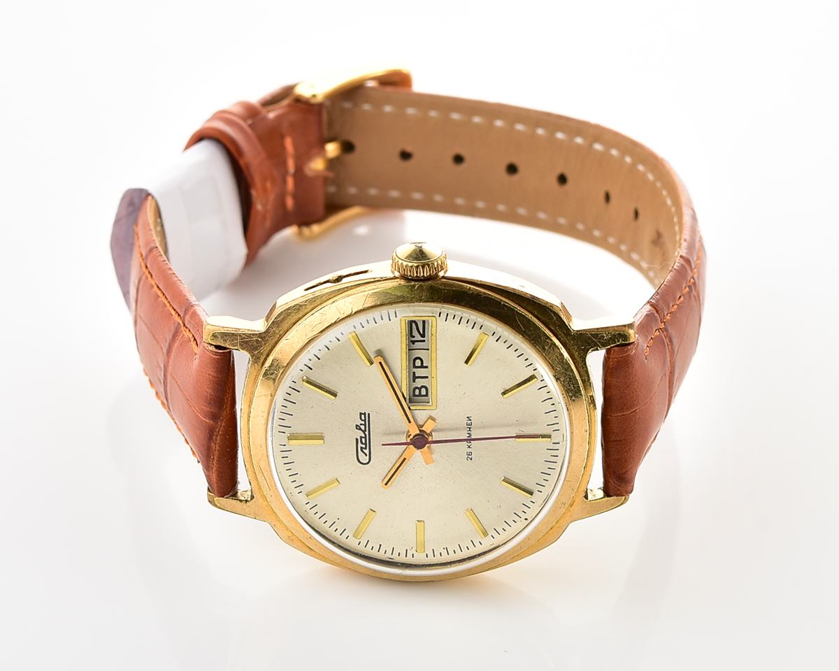 Slava soviet gold plated mechanical wristwatch