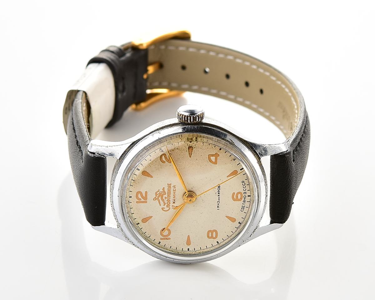 Vntage soviet SPORTIVNIE mechanical watch from the 1950s