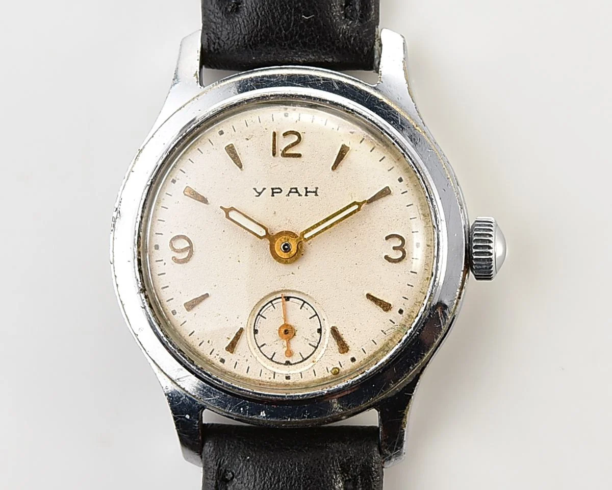Vintage Soviet mechanical Uran wrist watch, from the 2nd quarter of 1960!