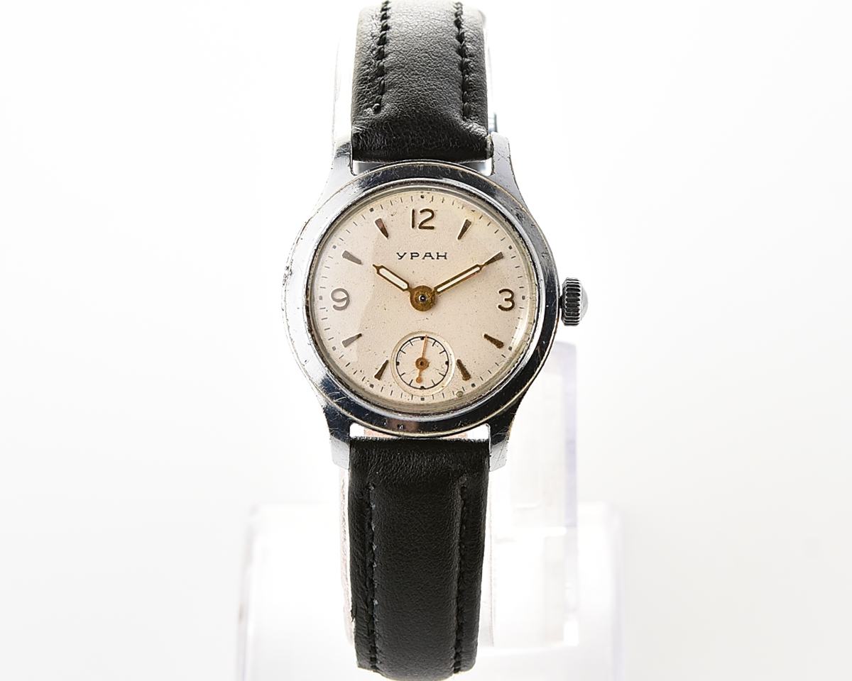 Vintage soviet mechanical URAN wrist watch, from the 2nd quarter of 1960!