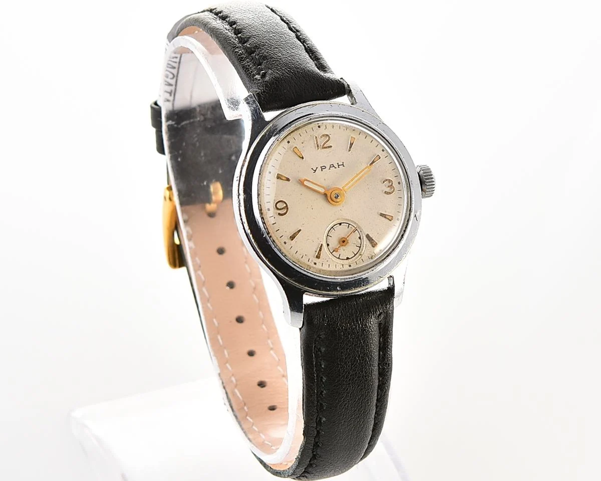 Vintage Soviet mechanical Uran wrist watch, from the 2nd quarter of 1960!