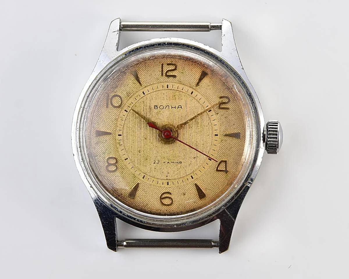 Soviet Volna 22 jewels vintage mechanical watch with NATO genuine leather strap