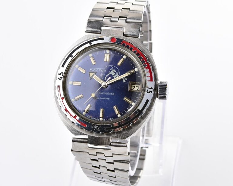 Soviet Vostok Amphibia DIVER wristwatch (Scuba Dude), with stainless steel bracelet