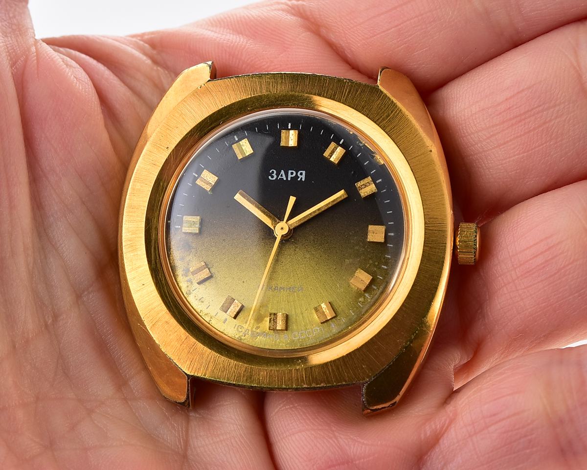 Vintage Zaria soviet mechanical wristwatch - complete with it's box and passport!