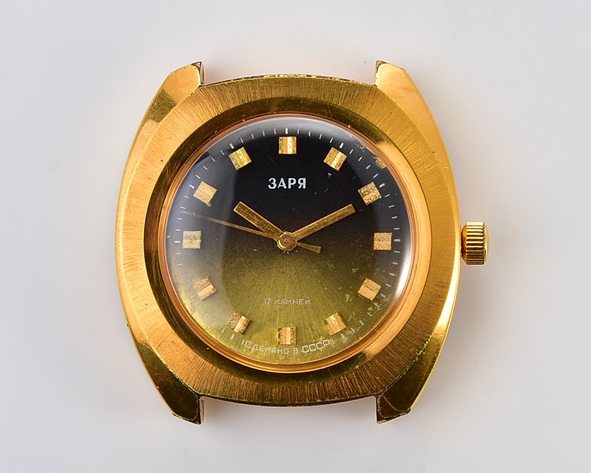 Vintage Zaria soviet mechanical wristwatch - complete with it's box and passport!