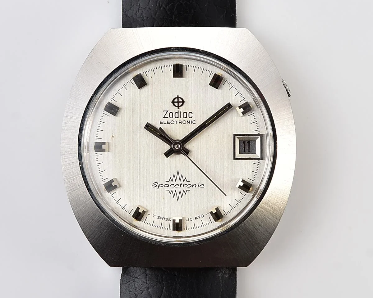 Retro-Futuristic Zodiac Electronic Spacetronic - vintage Swiss Dynotron with transparent back from 1960s!
