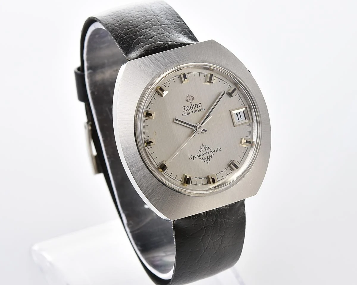Retro-Futuristic Zodiac Electronic Spacetronic - vintage Swiss Dynotron with transparent back from 1960s!