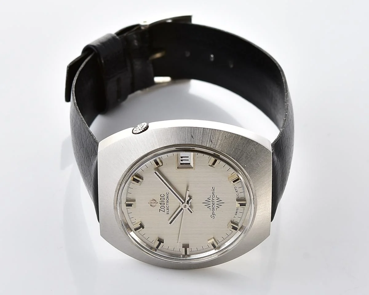 Retro-Futuristic Zodiac Electronic Spacetronic - vintage Swiss Dynotron with transparent back from 1960s!