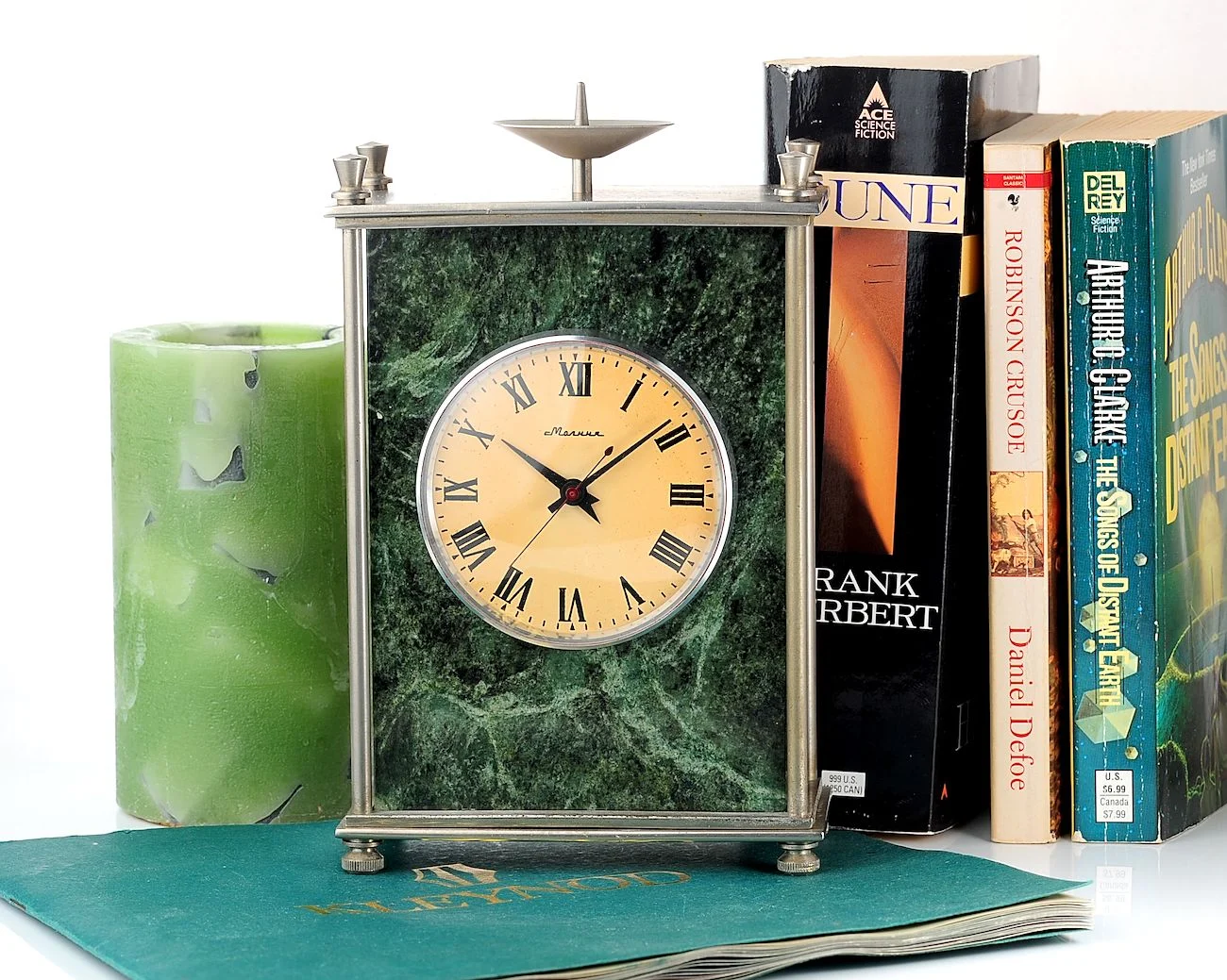 Vintage Molnija green marble mechanical table clock with 12 days power reserve!