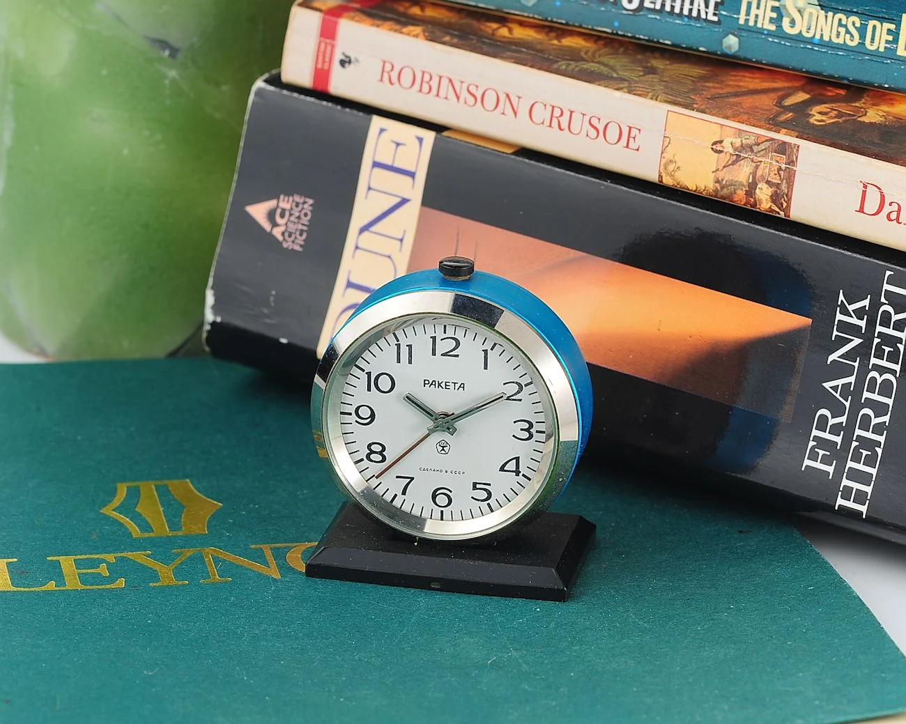 Small Raketa Soviet mechanical alarm clock - less than 2 inches in diameter