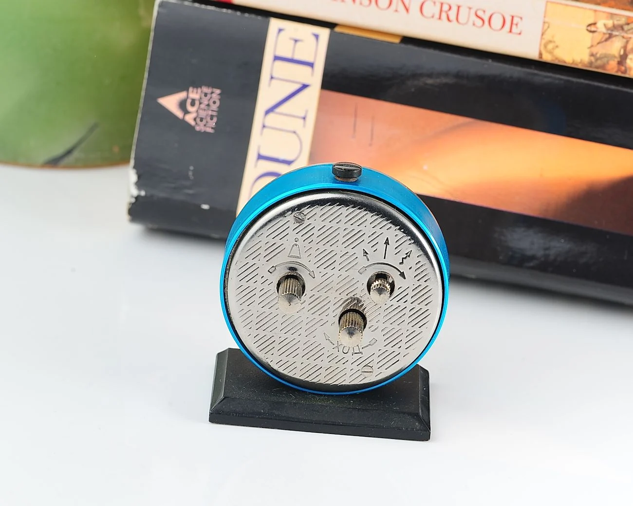 Small Raketa Soviet mechanical alarm clock - less than 2 inches in diameter
