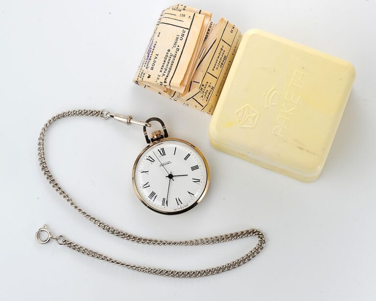 TIME CAPSULE: Vintage soviet Raketa open face soviet pocket watch, New Old Stock(NOS)!