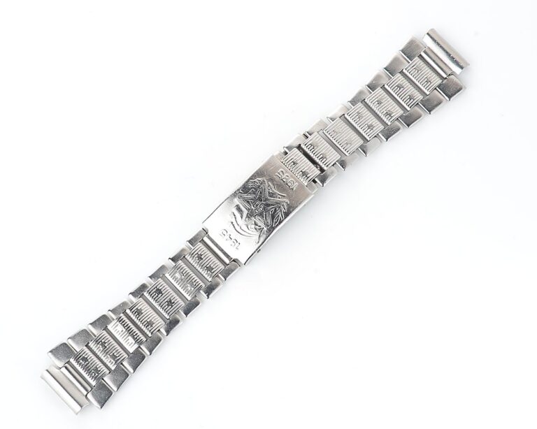 Vintage soviet ornate stainless steel 16mm watch bracelet - 40 years anniversary of victory (in WW2)