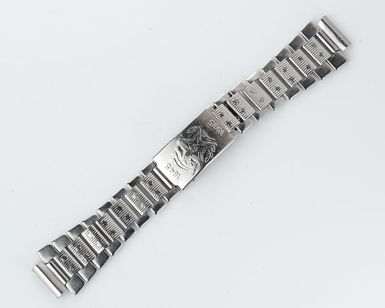 Vintage soviet ornate stainless steel 16mm watch bracelet - 40 years anniversary of victory (in WW2)