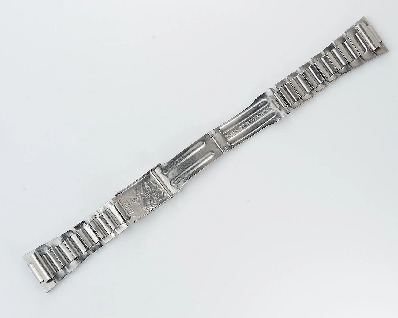 Vintage Soviet ornate stainless steel 16mm watch bracelet - 40 years anniversary of victory (in WW2)