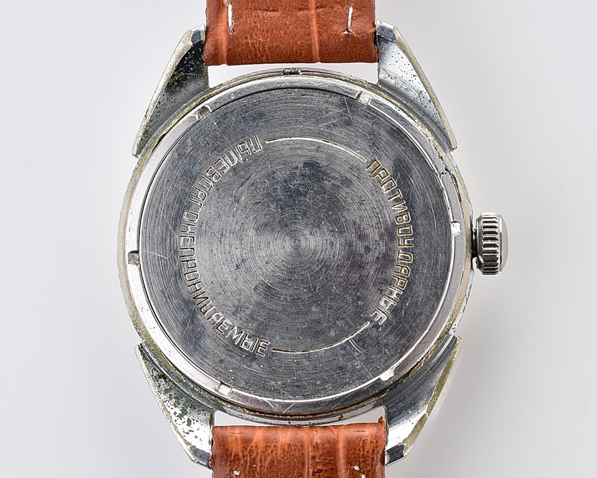 Vintage soviet ALMAZ mechanical wristwatch from the 4th quarter of 1960!