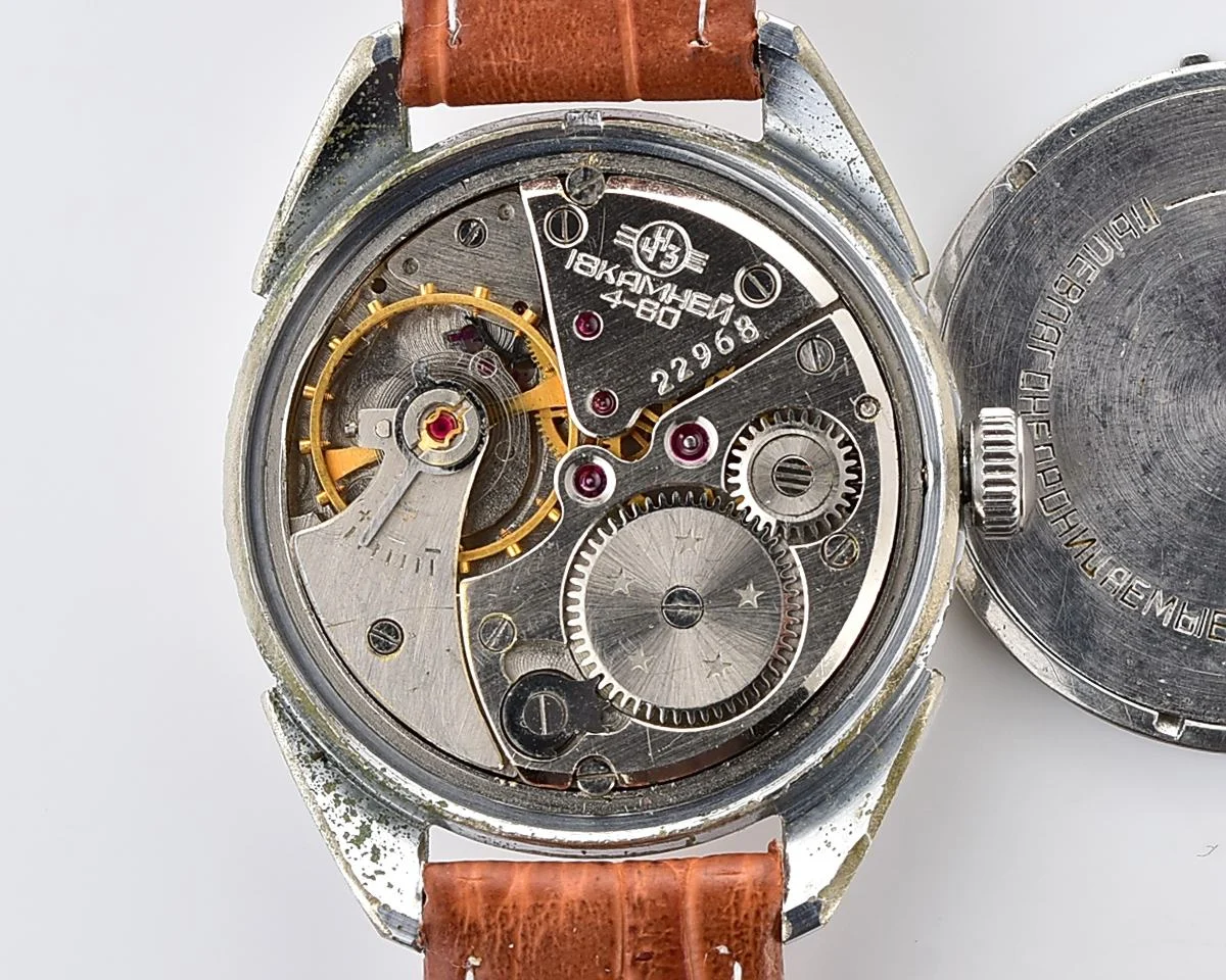 Vintage Soviet Almaz mechanical wristwatch from the 4th quarter of 1960!