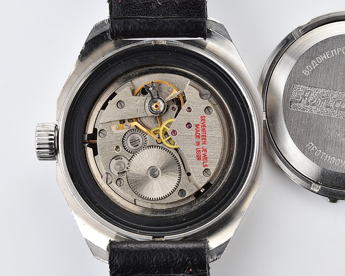 Vostok Amphibia mechanical watch – RADIO ROOM!