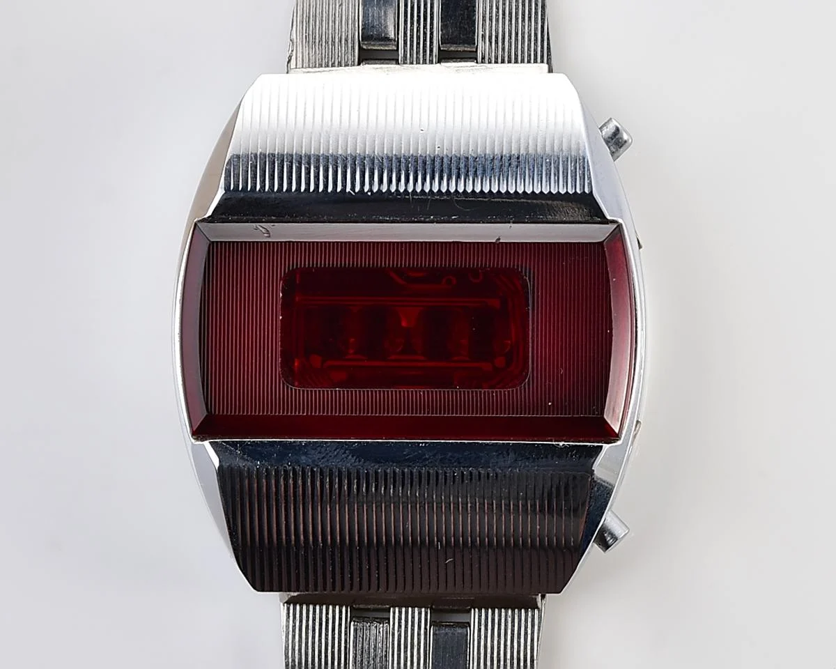 First Red LED Digital Vintage USSR Wrist Watch Electronika E-1 Pulsar with box and passport!