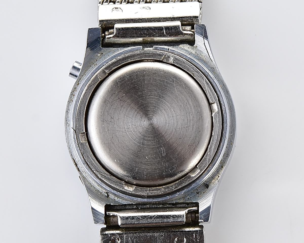 Digital vintage USSR ladies wristwatch Electronika-5 with ornate stainless steel bracelet