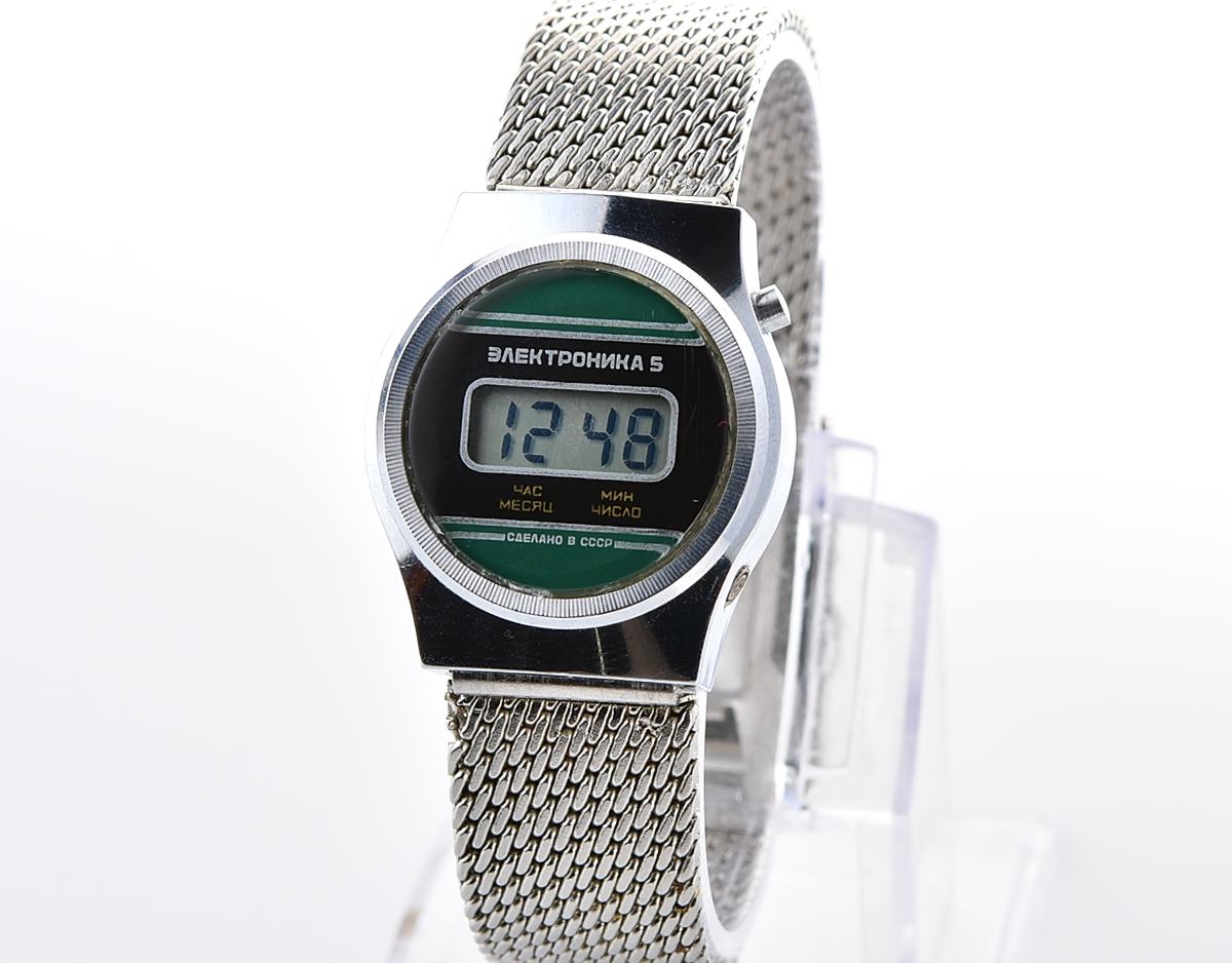 Digital vintage USSR ladies wristwatch Electronika-5 with ornate stainless steel bracelet