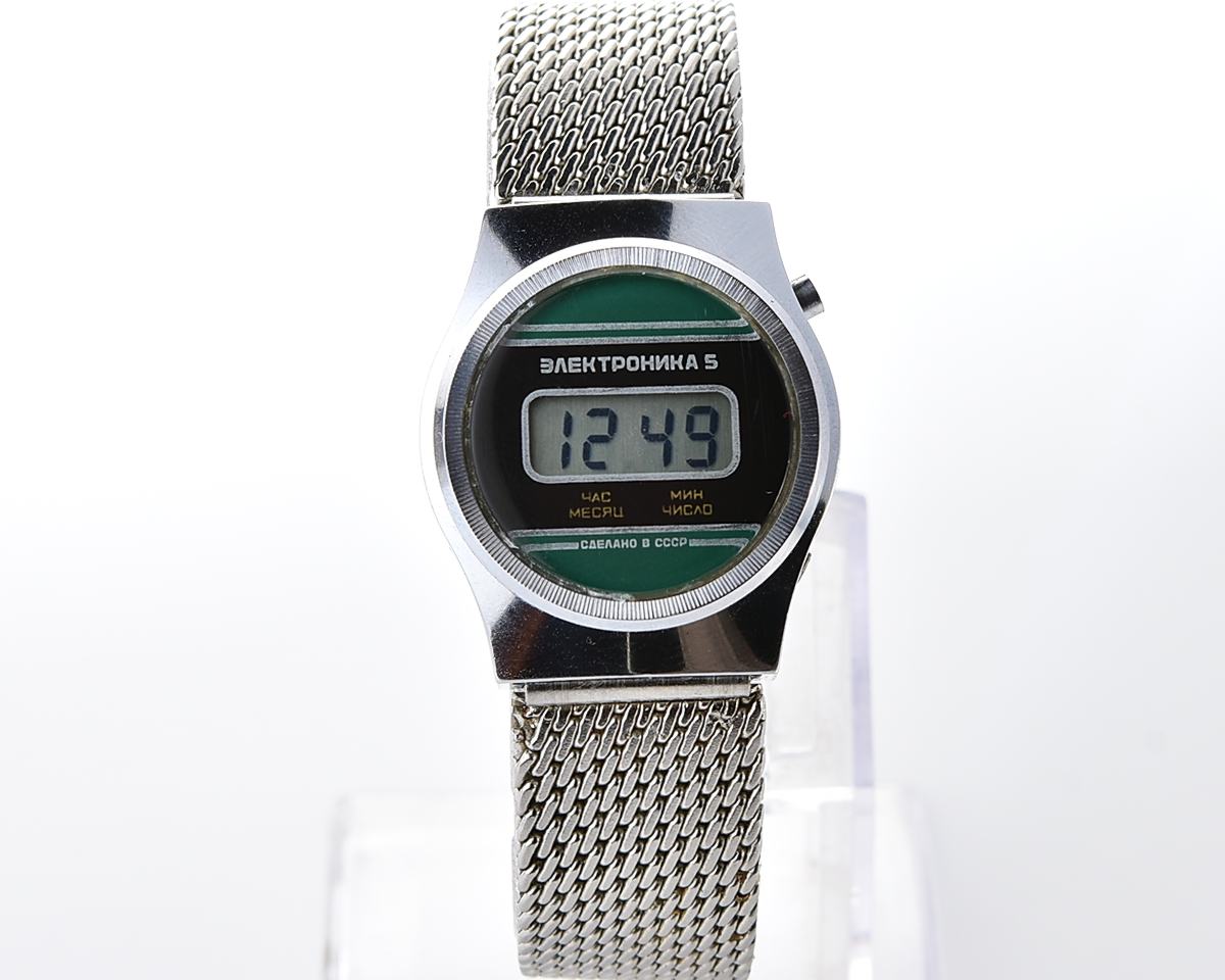 Digital vintage USSR ladies wristwatch Electronika-5 with ornate stainless steel bracelet
