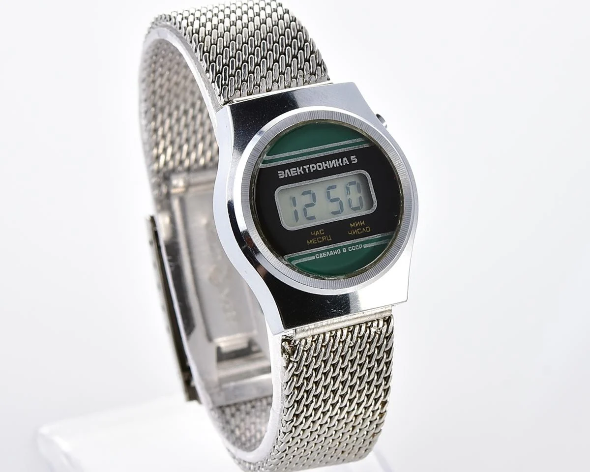 Digital vintage USSR ladies wristwatch Electronika-5 with ornate stainless steel bracelet
