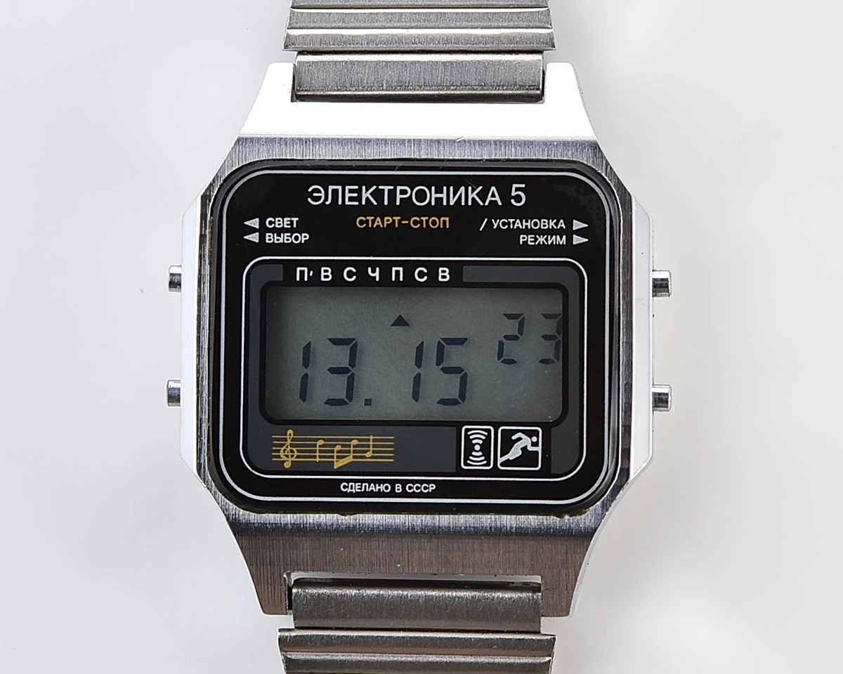 Digital vintage wristwatch Electronika-5 - with two melodies + intermittent signal