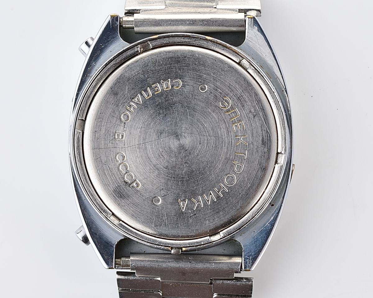 First RED LED Digital Vintage USSR wristwatch Electronika E-1 "illuminator" Pulsar!