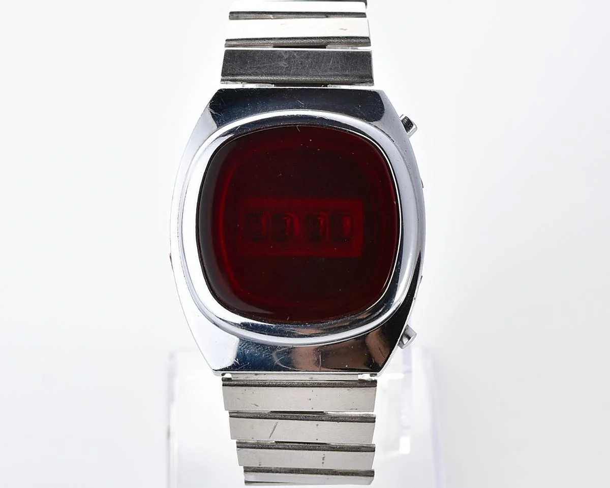 First Red LED Digital Vintage USSR wristwatch Electronika E-1 "illuminator" Pulsar!