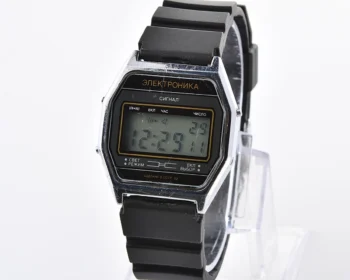 Digital vintage USSR wristwatch Elektronika-52 Signal