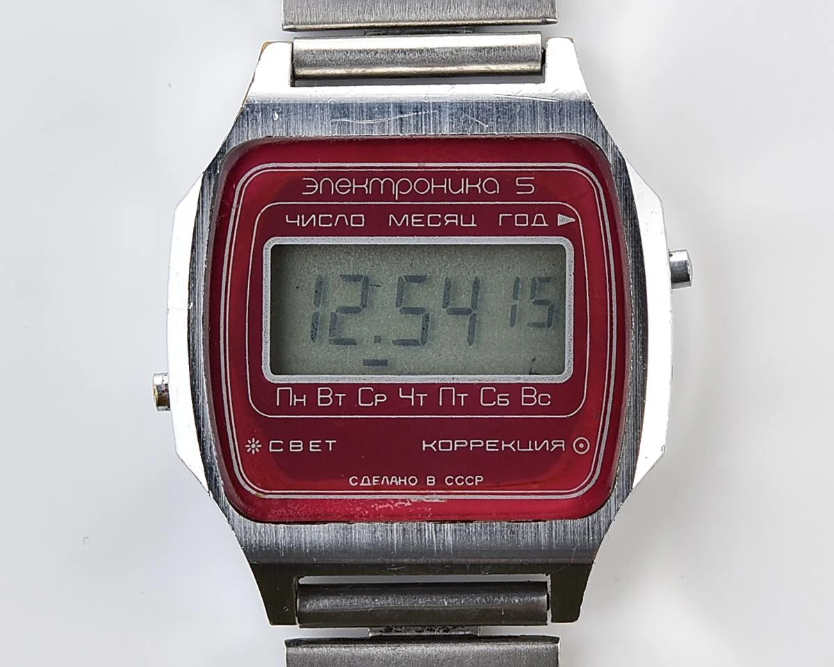 Digital vintage USSR wristwatch Electronika-5 with red mask