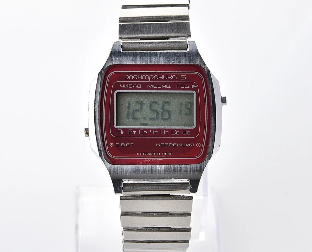 Digital vintage USSR wristwatch Electronika-5 with red mask