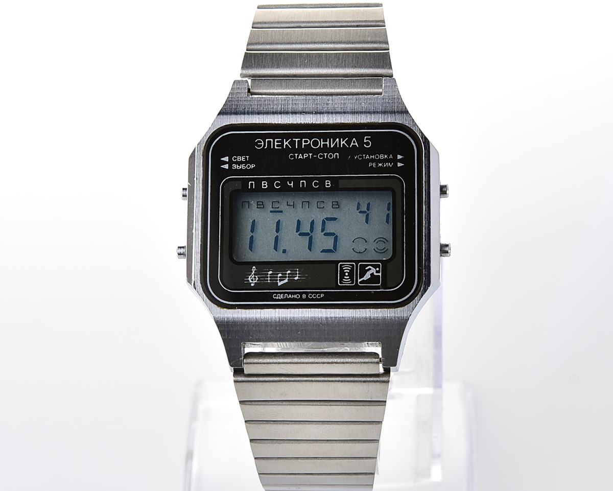 Digital vintage wristwatch Electronika-5 - with three melodies!