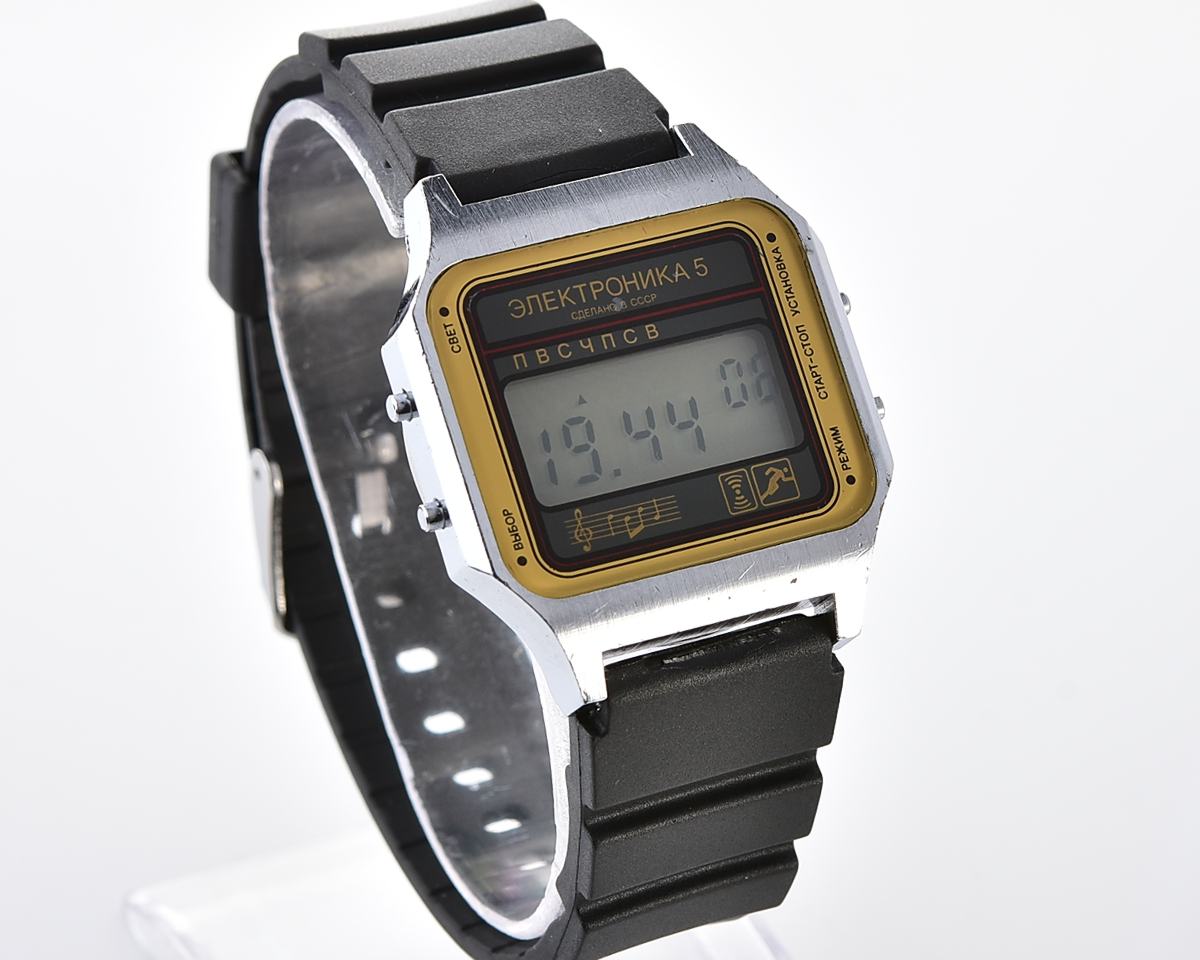 Excellent digital vintage wristwatch Electronika-5 - with two melodies + intermittent signal