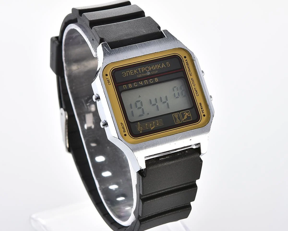 Excellent digital vintage wristwatch Electronika-5 - with two melodies + intermittent signal