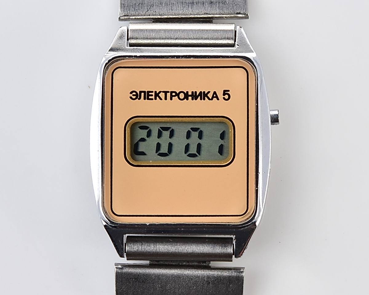 Digital vintage USSR wristwatch Electronika with stainless steel bracelet for ladies