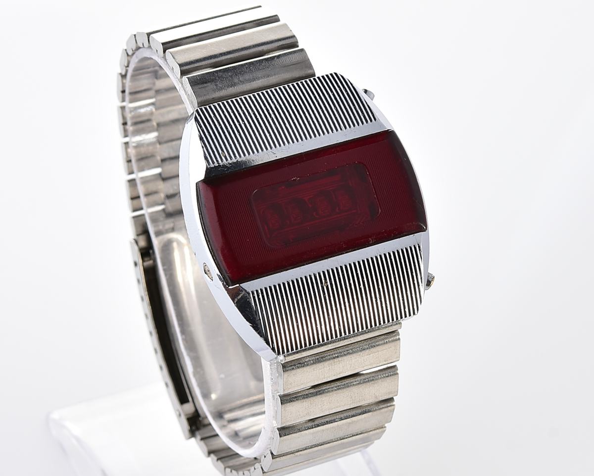 First RED LED Digital Vintage USSR Wristwatch Electronika E-1 Pulsar!