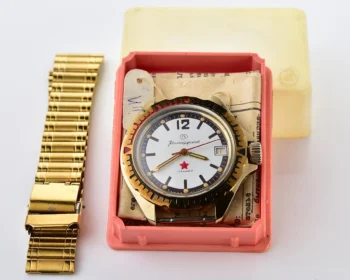 TIME CAPSULE: Vostok Komandirskie mechanical watch limited series – “Zakaz MO CCCP” – New Old Stock (NOS)!