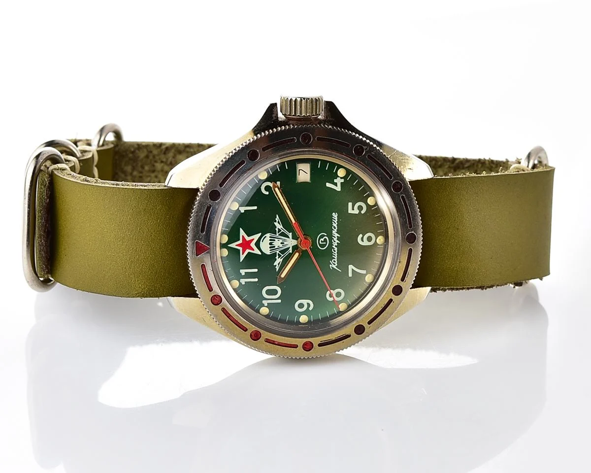 Excellent Komandirskie paratroopers mechanical wristwatch for airborn troops