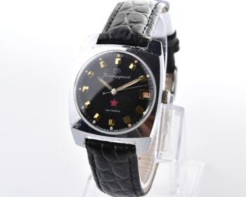 Soviet Vostok Komandirskie mechanical watch - Zakaz MO CCCP!